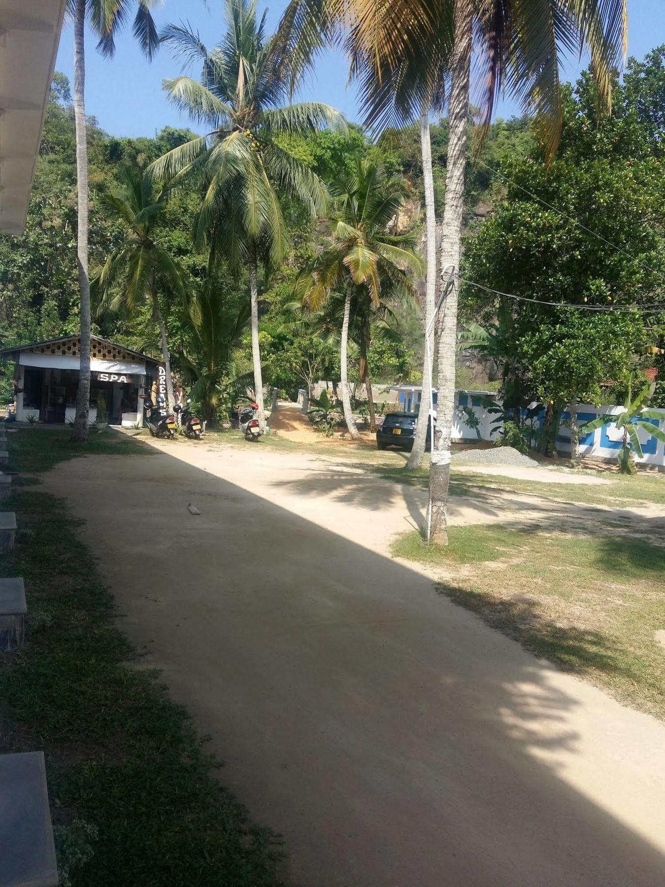 Zimmer Rest Unawatuna Esterno foto